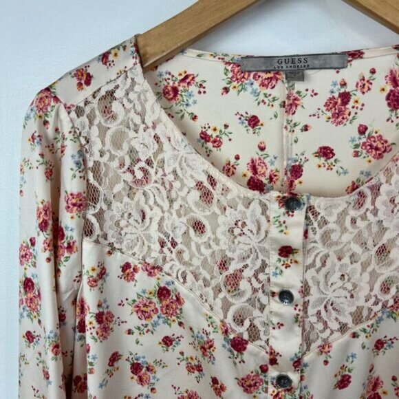 Guess Women's Small White Pink Floral Lace Detail Button Down Shirt Top Romantic - Picture 7 of 12